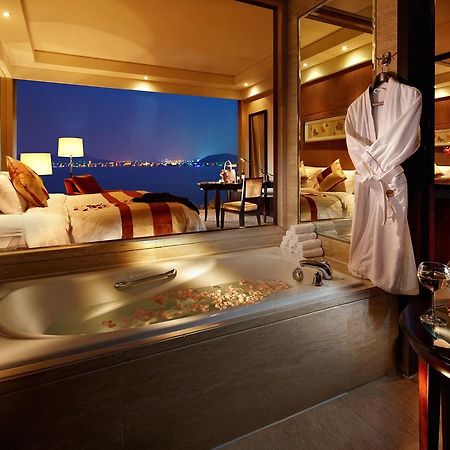 New Century Grand Hotel Xuzhou Bagian luar foto