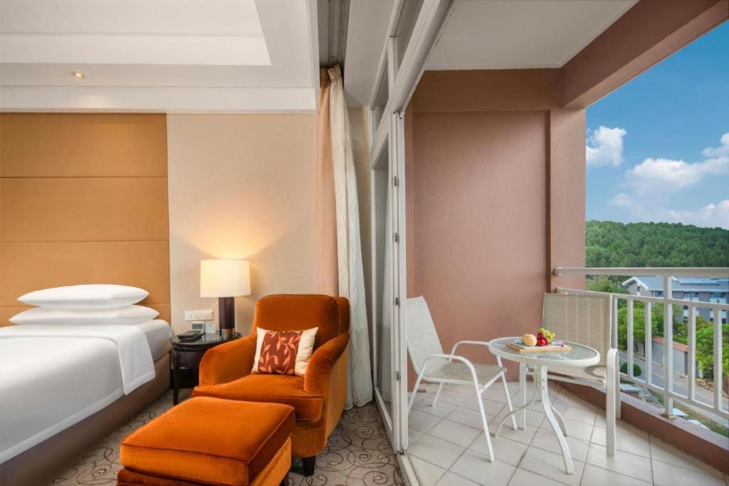 New Century Grand Hotel Xuzhou Bagian luar foto