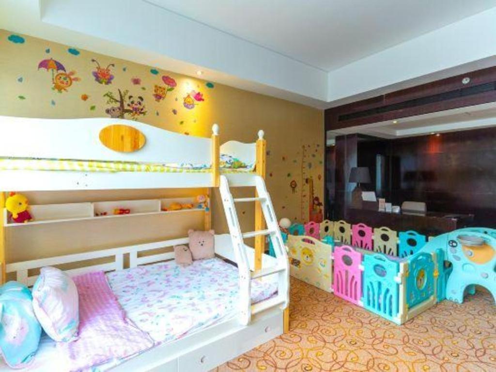 New Century Grand Hotel Xuzhou Bagian luar foto