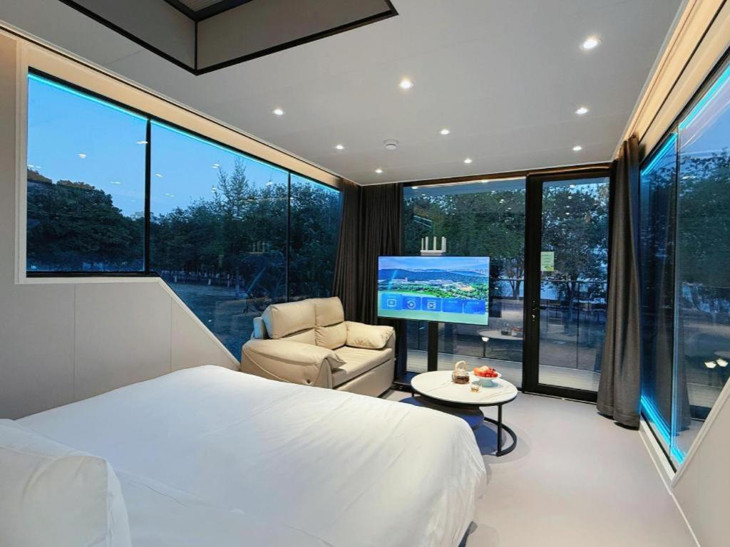 New Century Grand Hotel Xuzhou Bagian luar foto