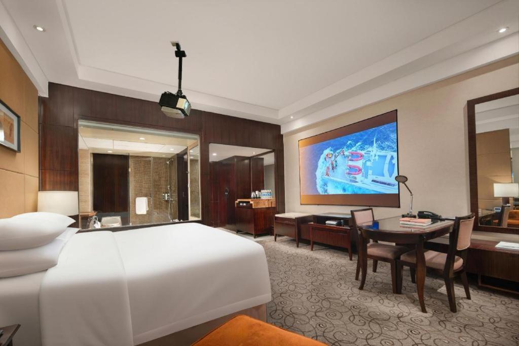 New Century Grand Hotel Xuzhou Bagian luar foto