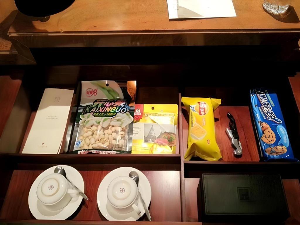 New Century Grand Hotel Xuzhou Bagian luar foto