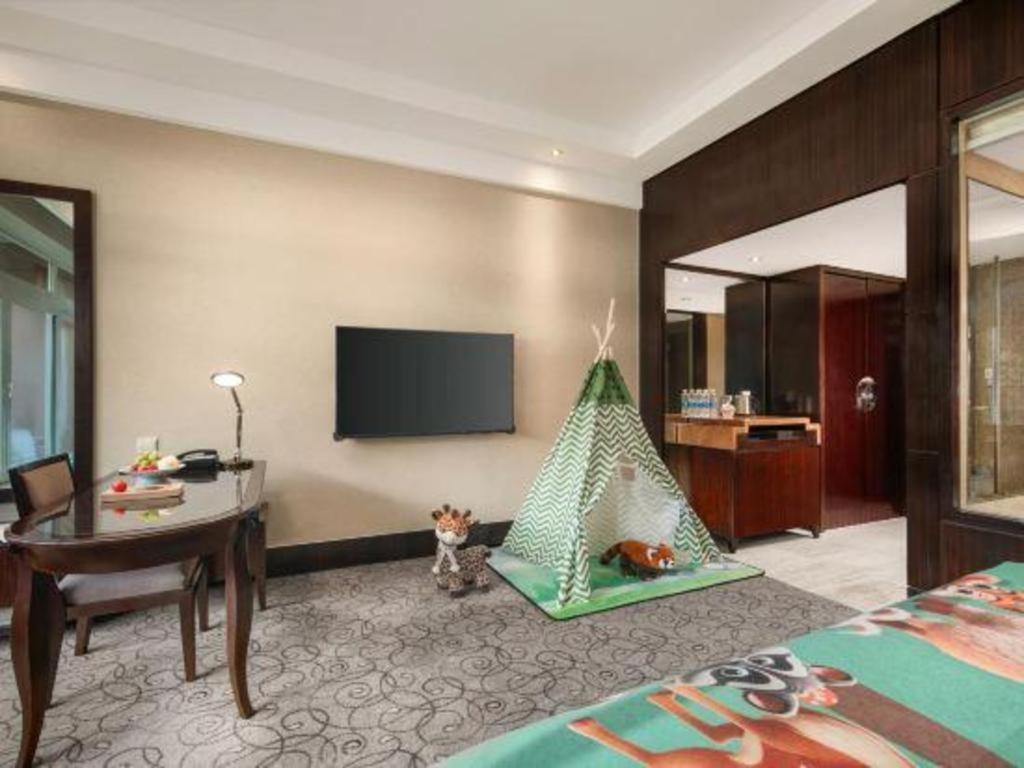 New Century Grand Hotel Xuzhou Bagian luar foto