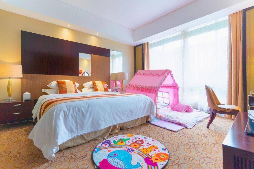 New Century Grand Hotel Xuzhou Bagian luar foto