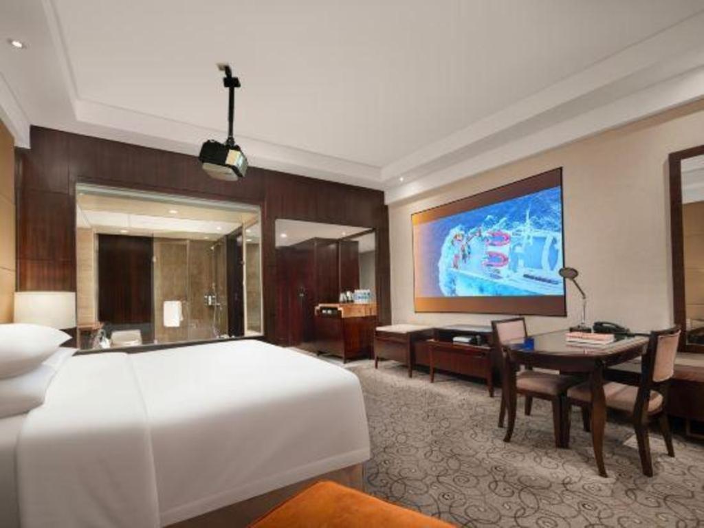 New Century Grand Hotel Xuzhou Bagian luar foto